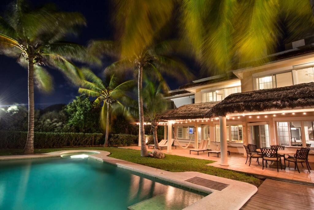 El Meco Beachfront & Private Pool Villa By Casa Paraiso Cancún Zewnętrze zdjęcie