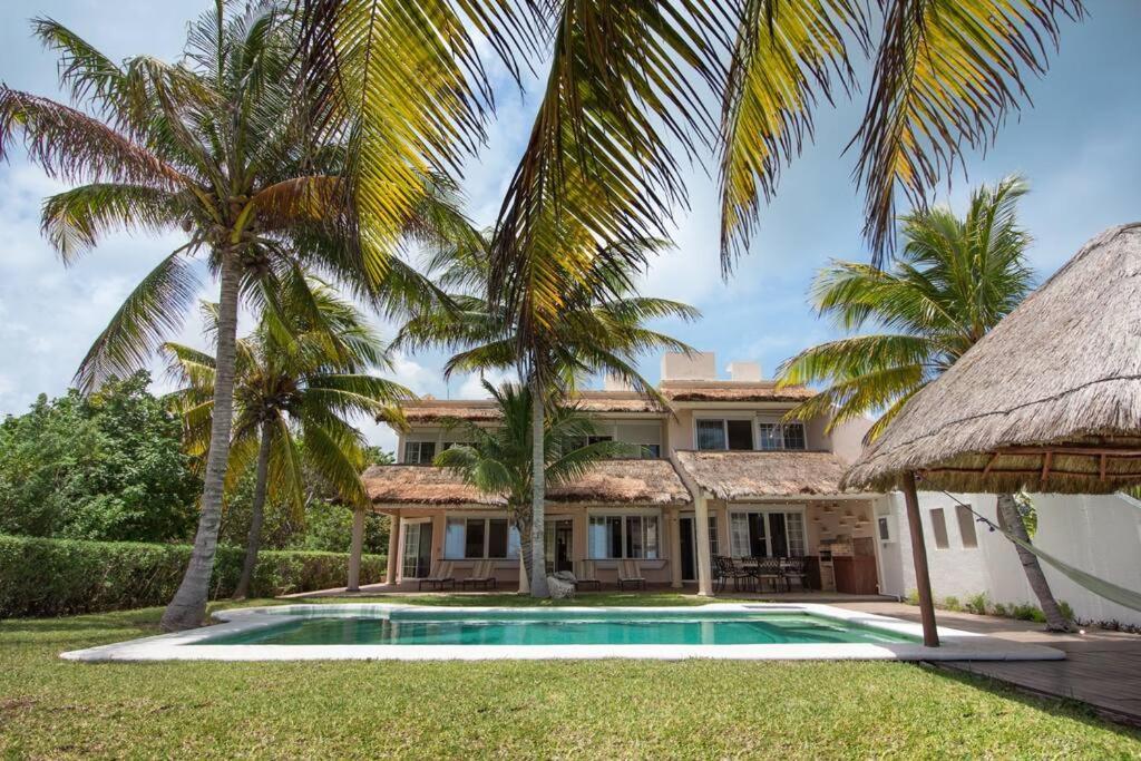 El Meco Beachfront & Private Pool Villa By Casa Paraiso Cancún Zewnętrze zdjęcie