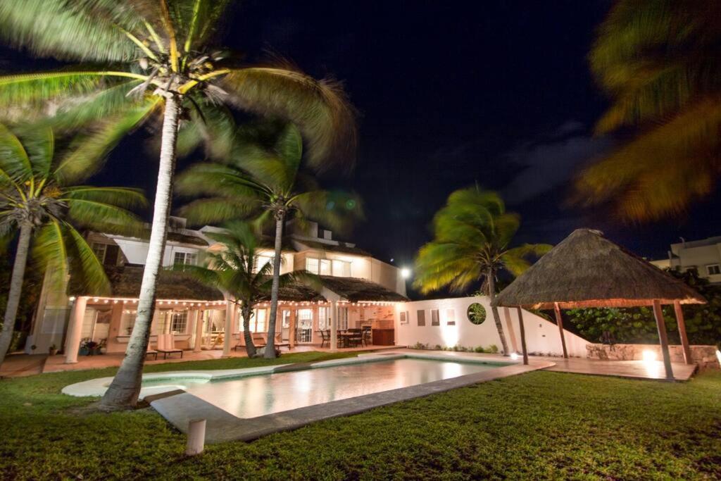 El Meco Beachfront & Private Pool Villa By Casa Paraiso Cancún Zewnętrze zdjęcie